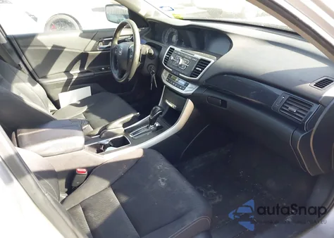 2015 Honda Accord Sport z USA, uszkodzony, nr VIN 1HGCR2F51FA077305